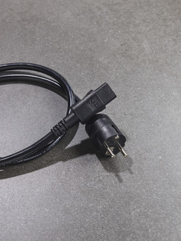 Cablu QED XT3