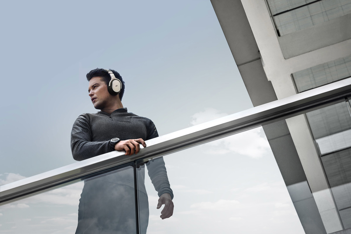 Casti KEF Space One Wireless Resigilat