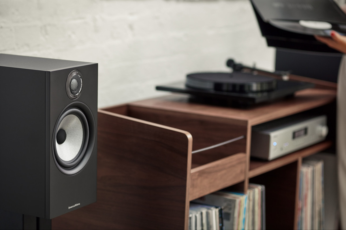 Boxe Bowers & Wilkins 606 S2 Anniversary Edition