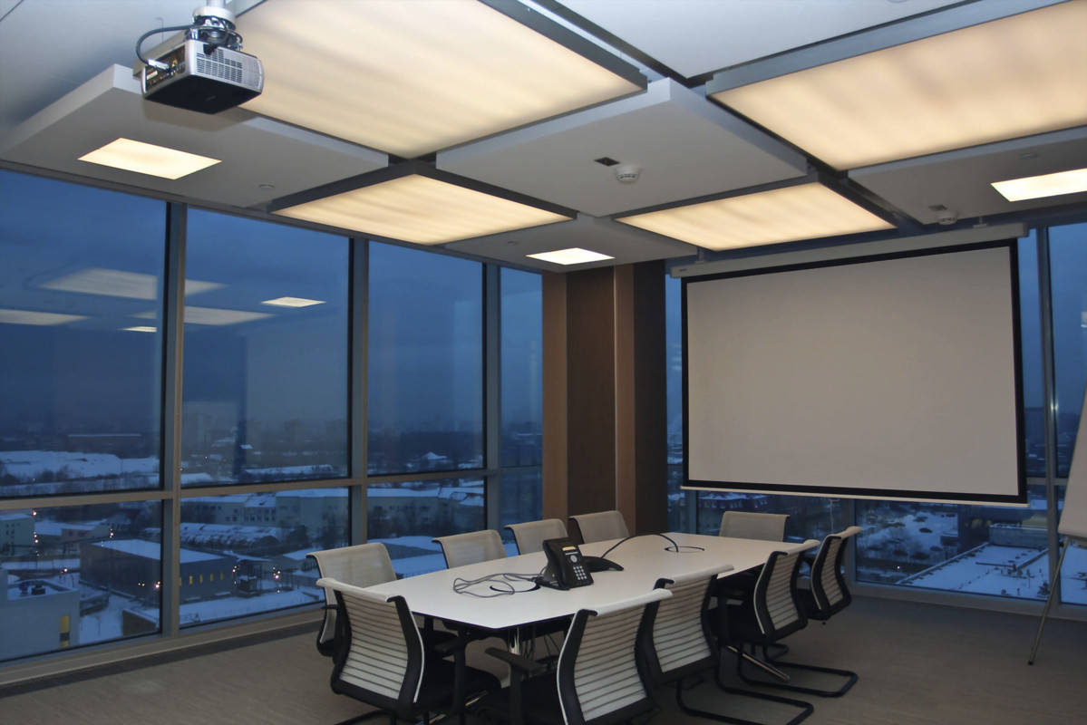 Ecran proiectie Projecta COMPACT ELECTROL 16:9, panza High Contrast