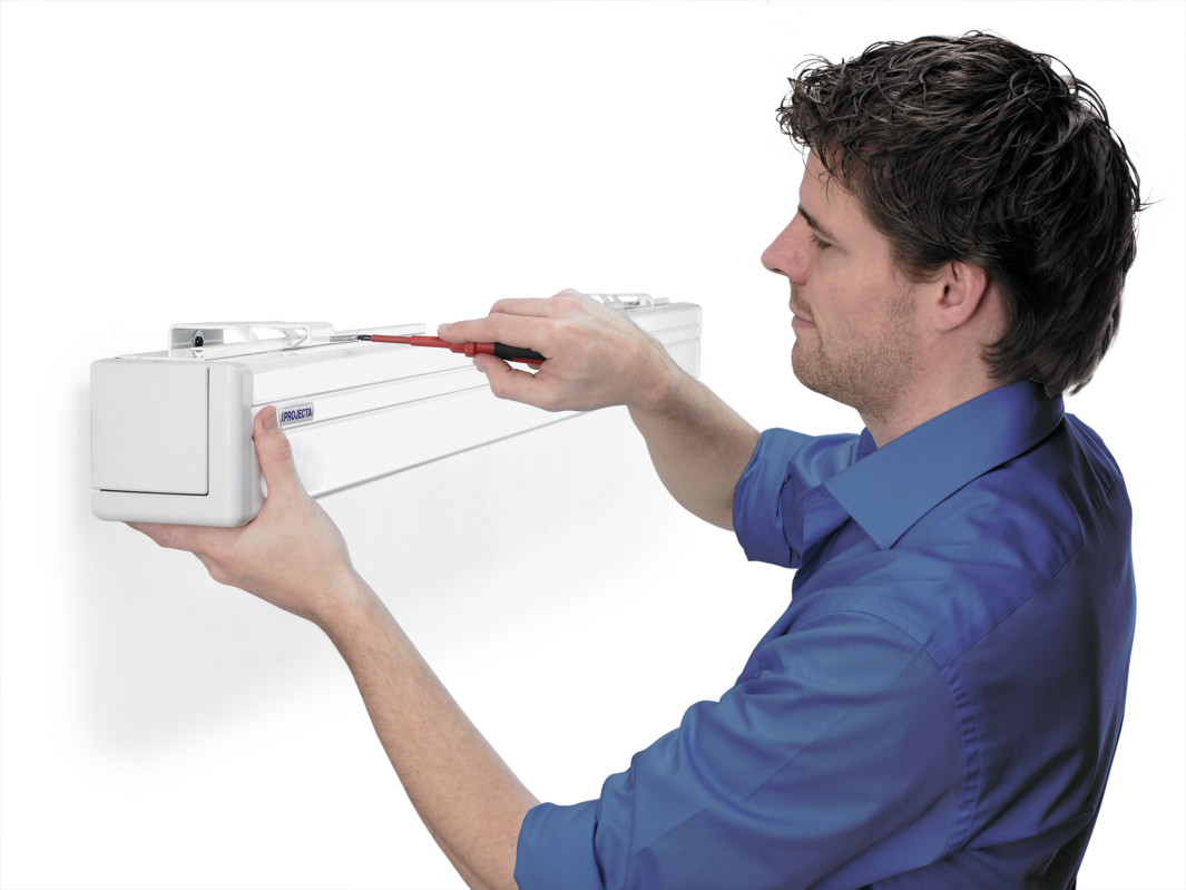 Ecran proiectie Projecta COMPACT RF ELECTROL 16:9, panza Matte White + Telecomanda RF