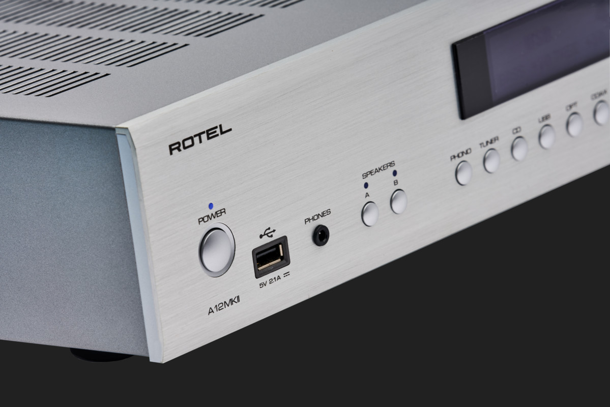 Amplificator Rotel A-12 MKII Resigilat