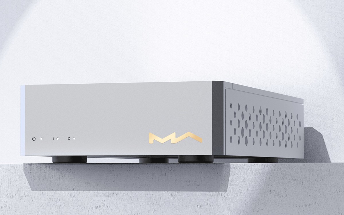 Matrix SI-1 audio grade network isolator