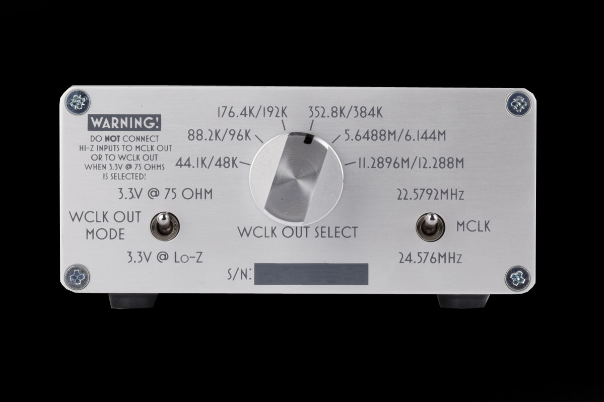 M2TECH Evo Clock la AVstore.ro