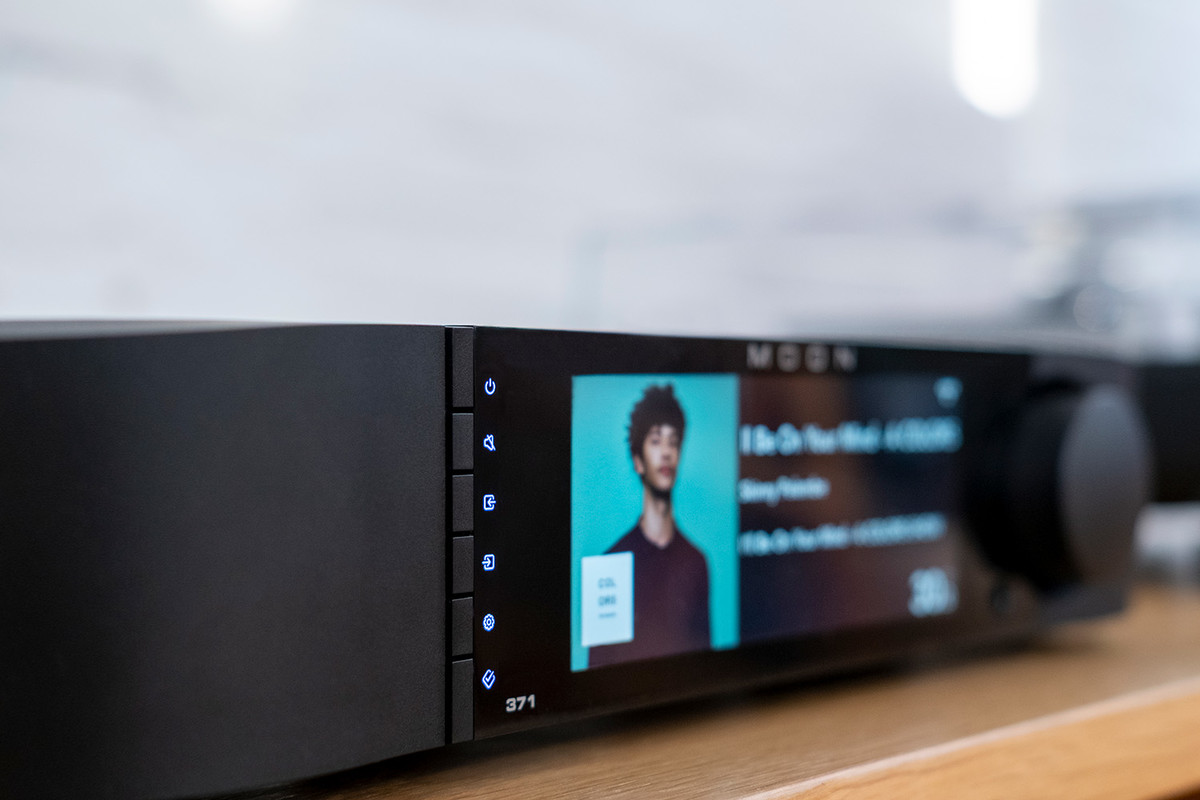 Amplificator MOON by Simaudio 371