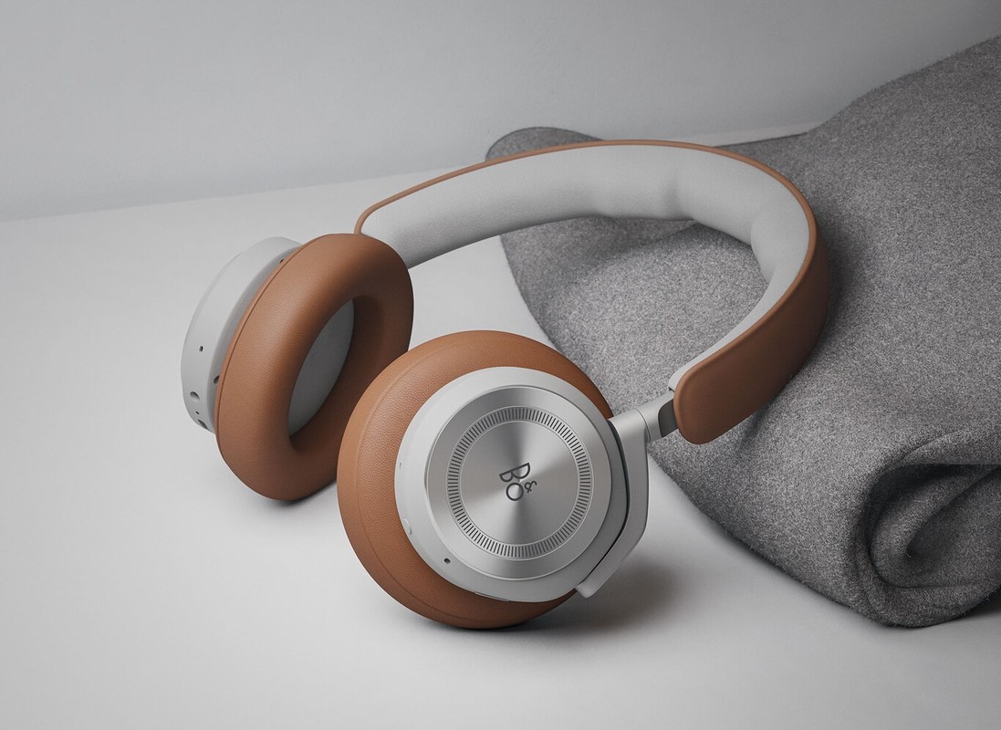 Casti Bang & Olufsen Beoplay HX