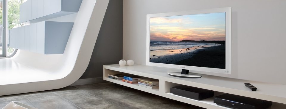 TV Pioneer KRP-500AW