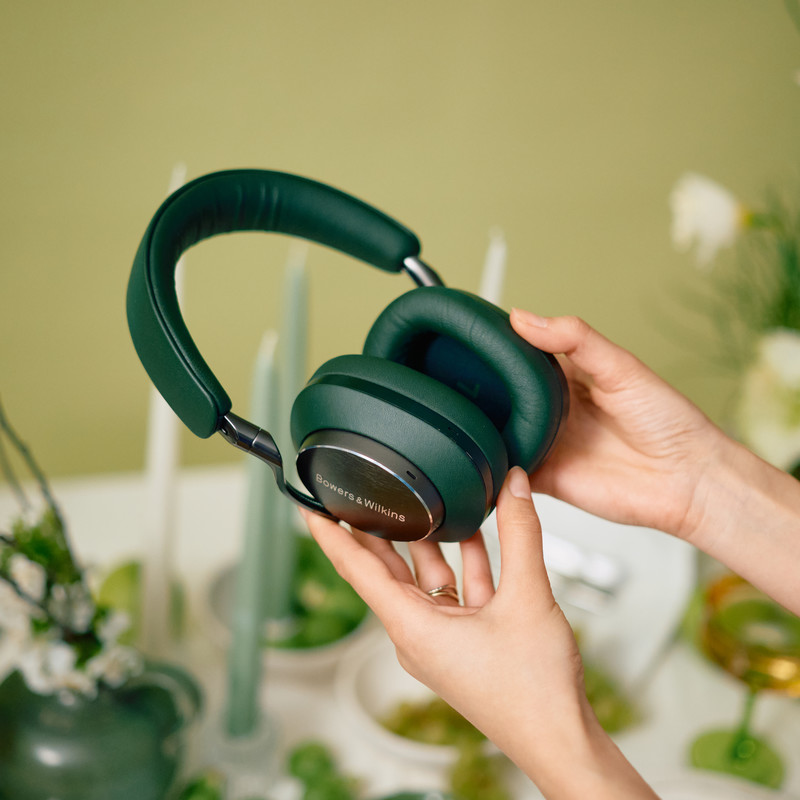 Casti Bowers & Wilkins PX8