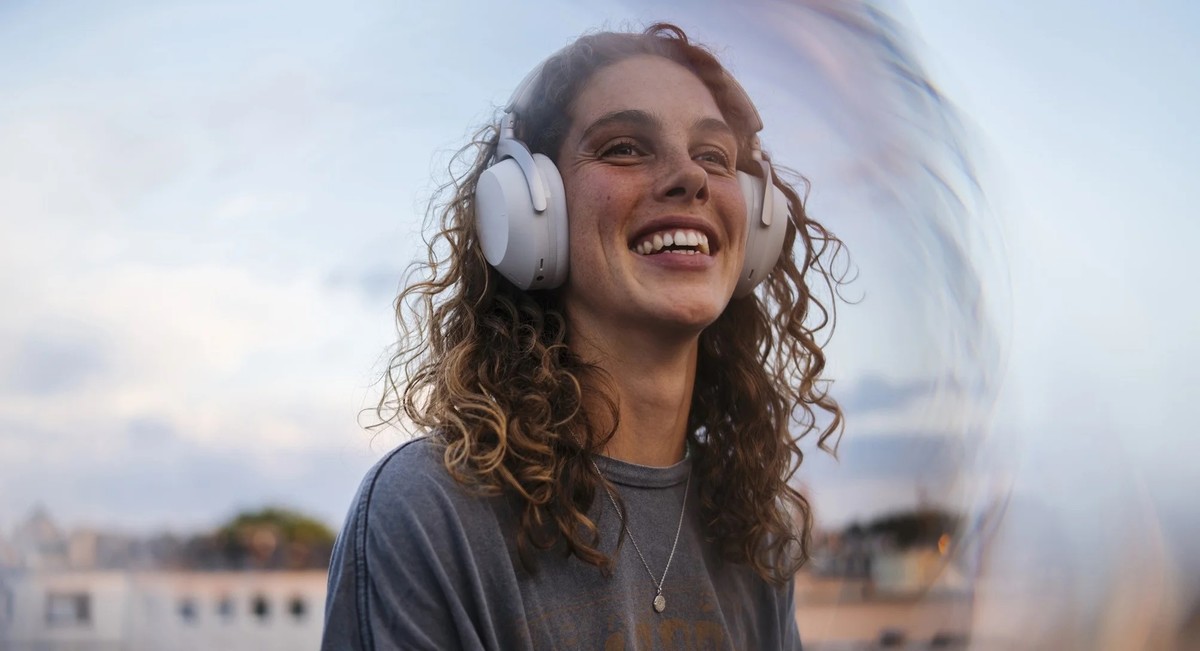 Casti Hi-Fi Beyerdynamic AVENTHO 300