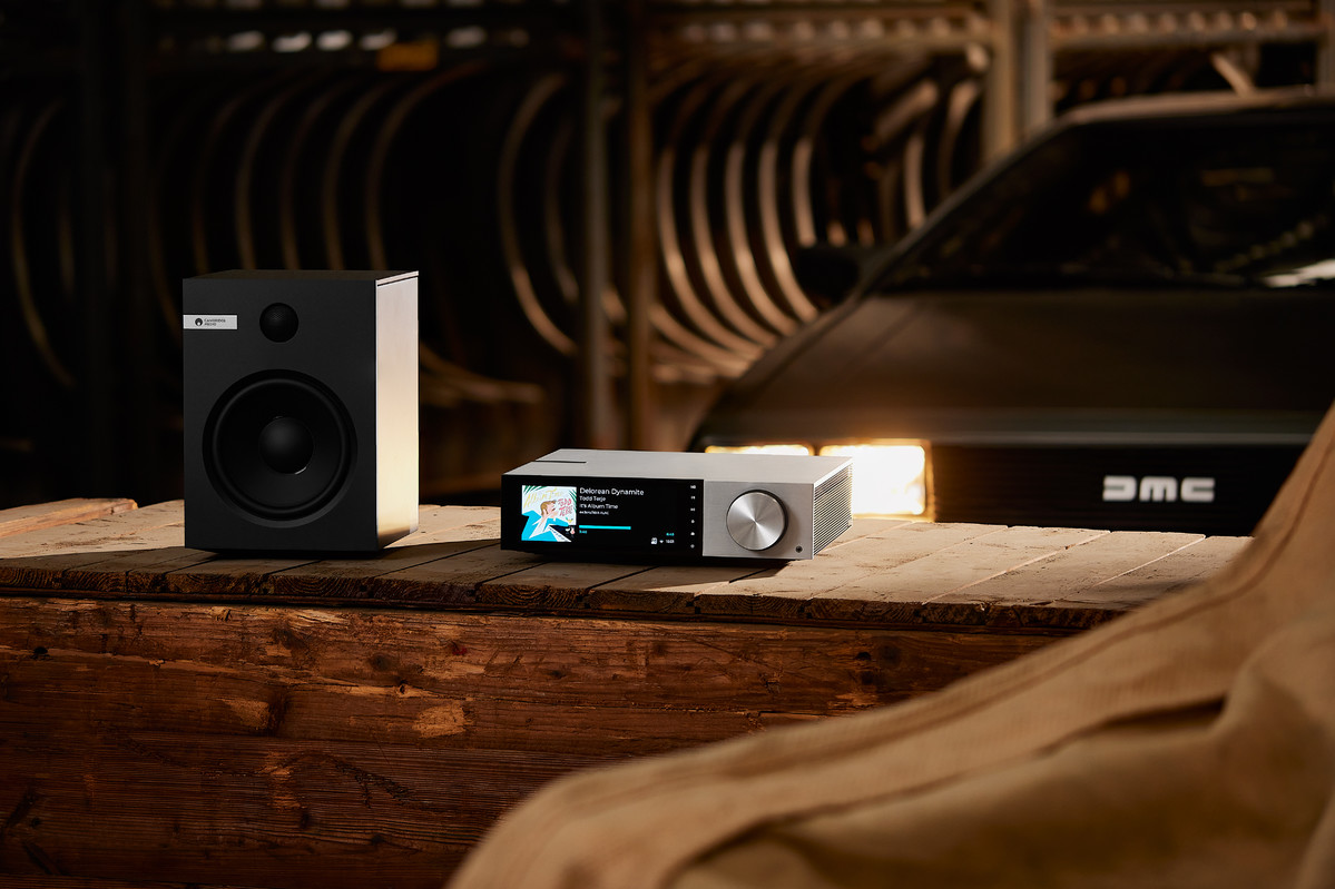 Amplificator Cambridge Audio EVO 150 DE LOREAN LE Argintiu