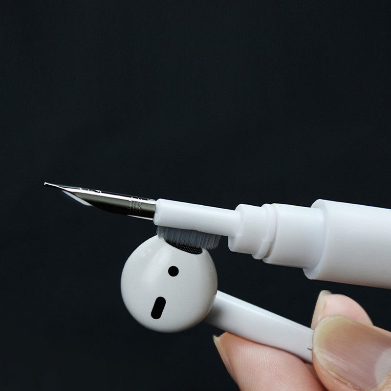 Essentials CLEANKIT IN EAR