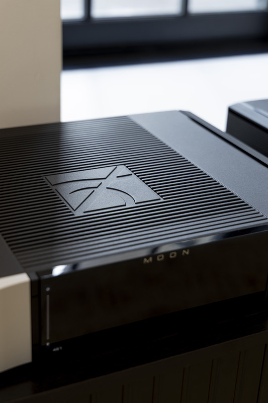 Amplificator MOON by Simaudio Moon 461