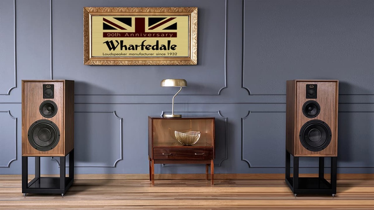 Boxe Wharfedale Dovedale with stand Walnut