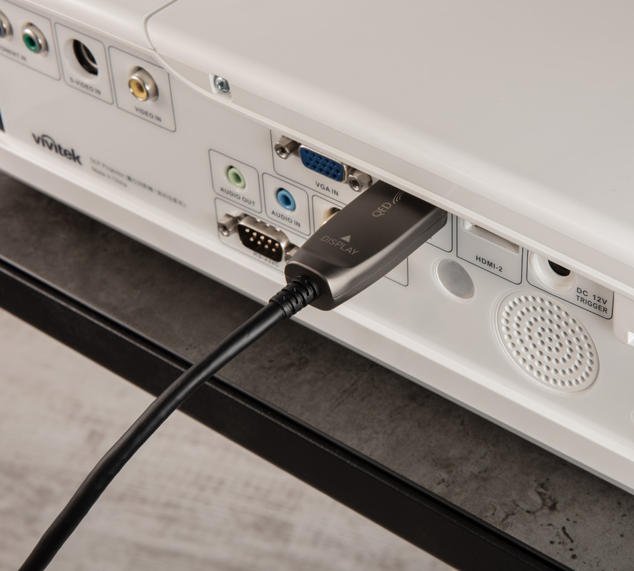 Cablu QED HDMI Active Optical