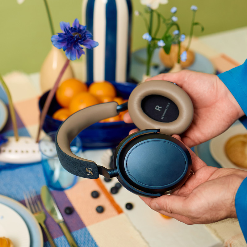 Casti Sennheiser Momentum 4 Wireless