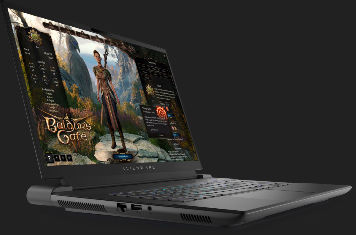 Laptop Dell Alienware M16 R1 FHD 480Hz Intel Core i9-13900HX 32GB RAM 1TB SSD RTX4080 Windows 11 Pro