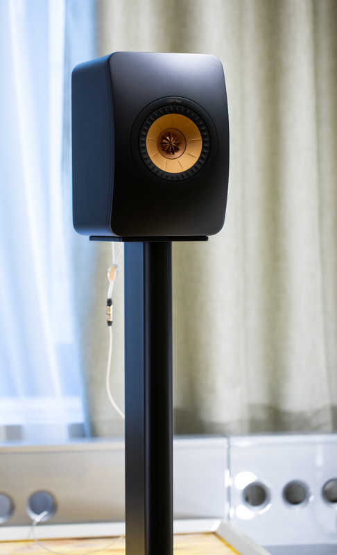 Boxe KEF LS50 Meta Resigilat