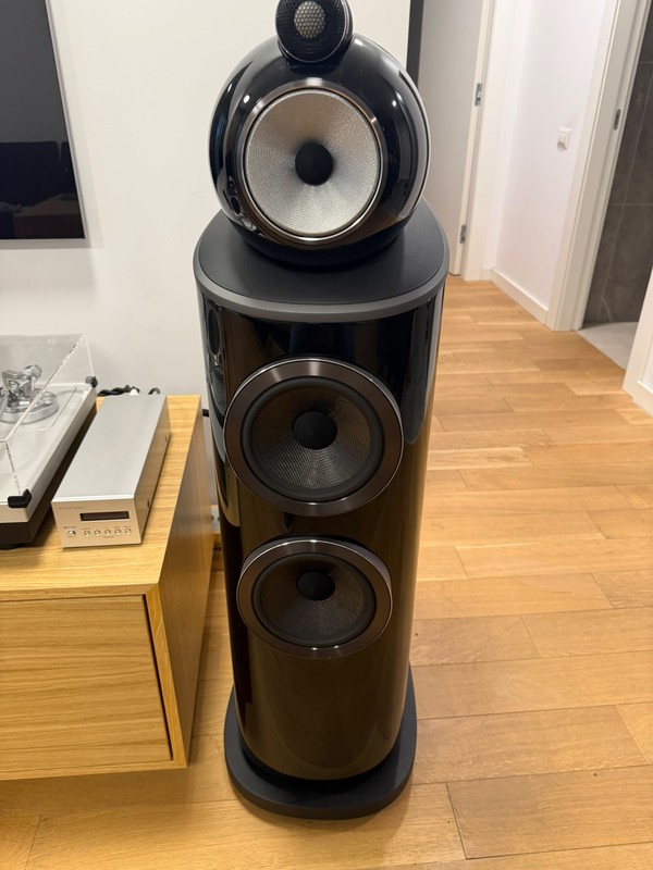 Boxe Bowers & Wilkins 802 D4 Second-Hand Negru Lucios