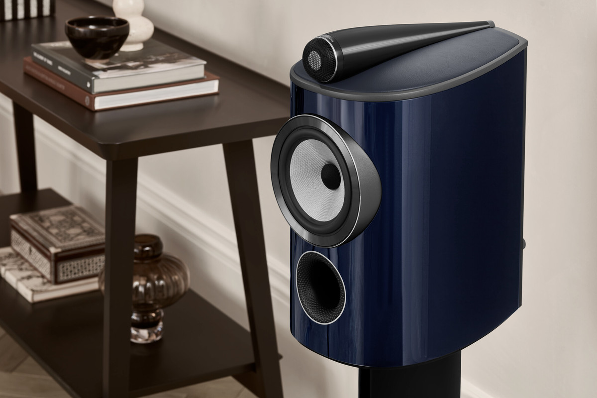 Boxe Bowers & Wilkins 805 D4 Signature Midnight Blue Metallic Resigilat