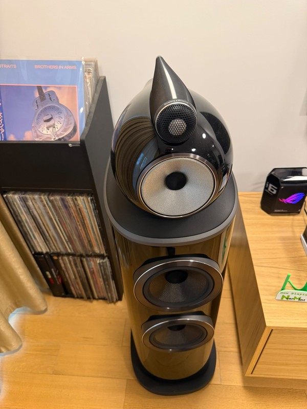 Boxe Bowers & Wilkins 802 D4 Second-Hand Negru Lucios