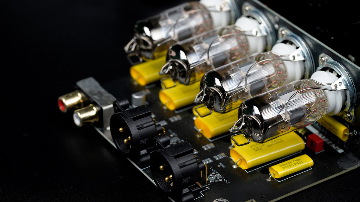 DAC Fiio WARMER R2R DAC tube buffer Resigilat