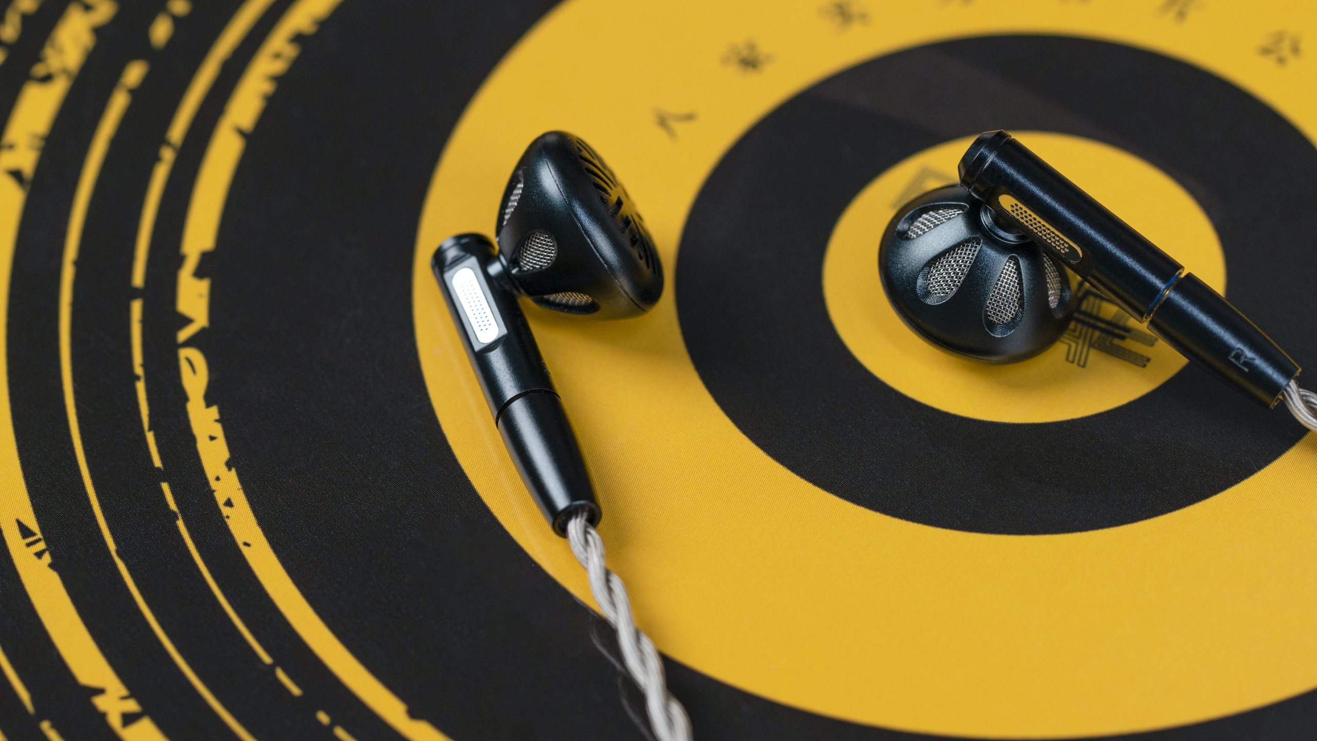 Casti Hi-Fi Fiio FF5 la AVstore.ro