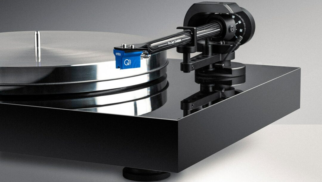 Pro-Ject X8: New Ceramic Bearing Turntable - Tech Week
