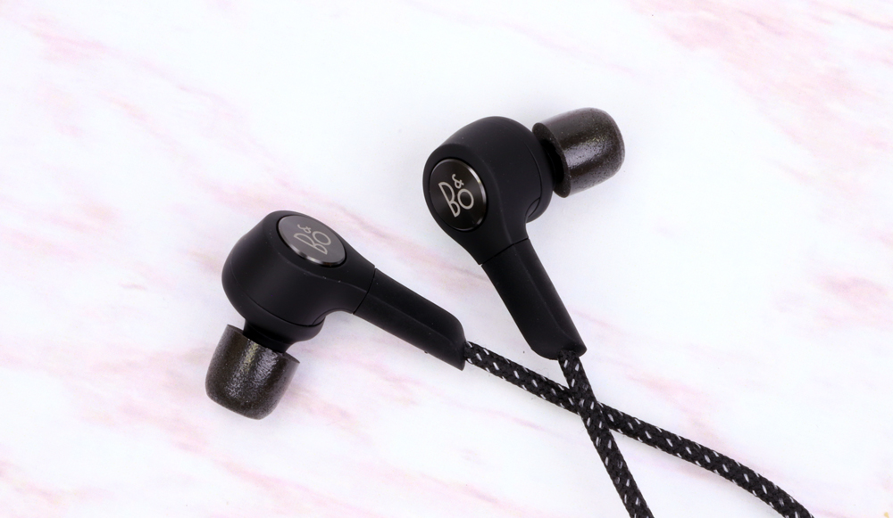 bang & olufsen h5 with comply tips