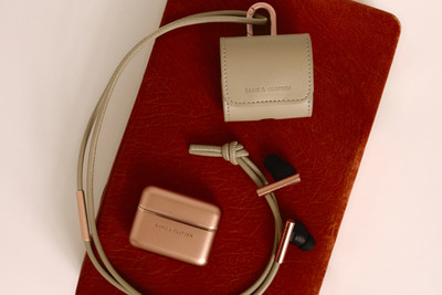 Casti Bang & Olufsen Beo Grace Natural Aluminium la AVstore.ro