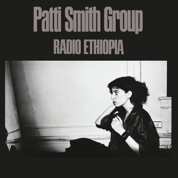 Viniluri VINIL Universal Records Patti Smith Group - Radio EthiopiaVINIL Universal Records Patti Smith Group - Radio Ethiopia