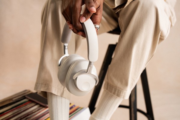 Promotii Casti Contact cu urechea: Over Ear (circum-aurale), Mod constructie: Casti inchise, Casti Cambridge Audio  Melomania P100 SE Resigilat, avstore.ro