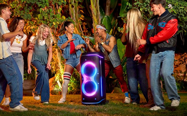 Promotii Boxe Amplificate JBL, Boxe active JBL Partybox 720 + Battery 600 Duo, avstore.ro
