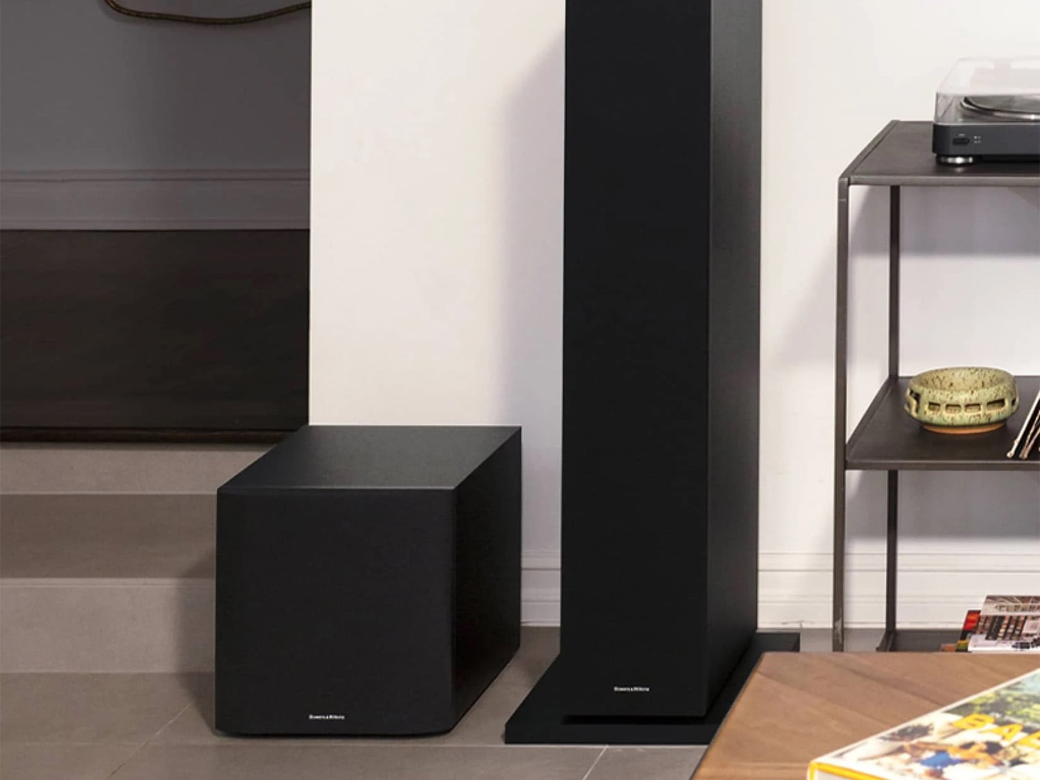 Bowers & Wilkins ASW610 panou control subwoofer