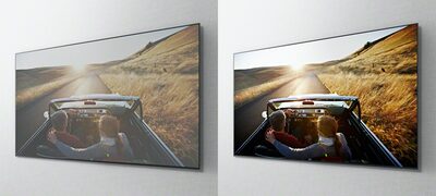 Imagine cu o mașină pe două ecrane care arată culorile reale din toate părțile cu X-Wide Angle™