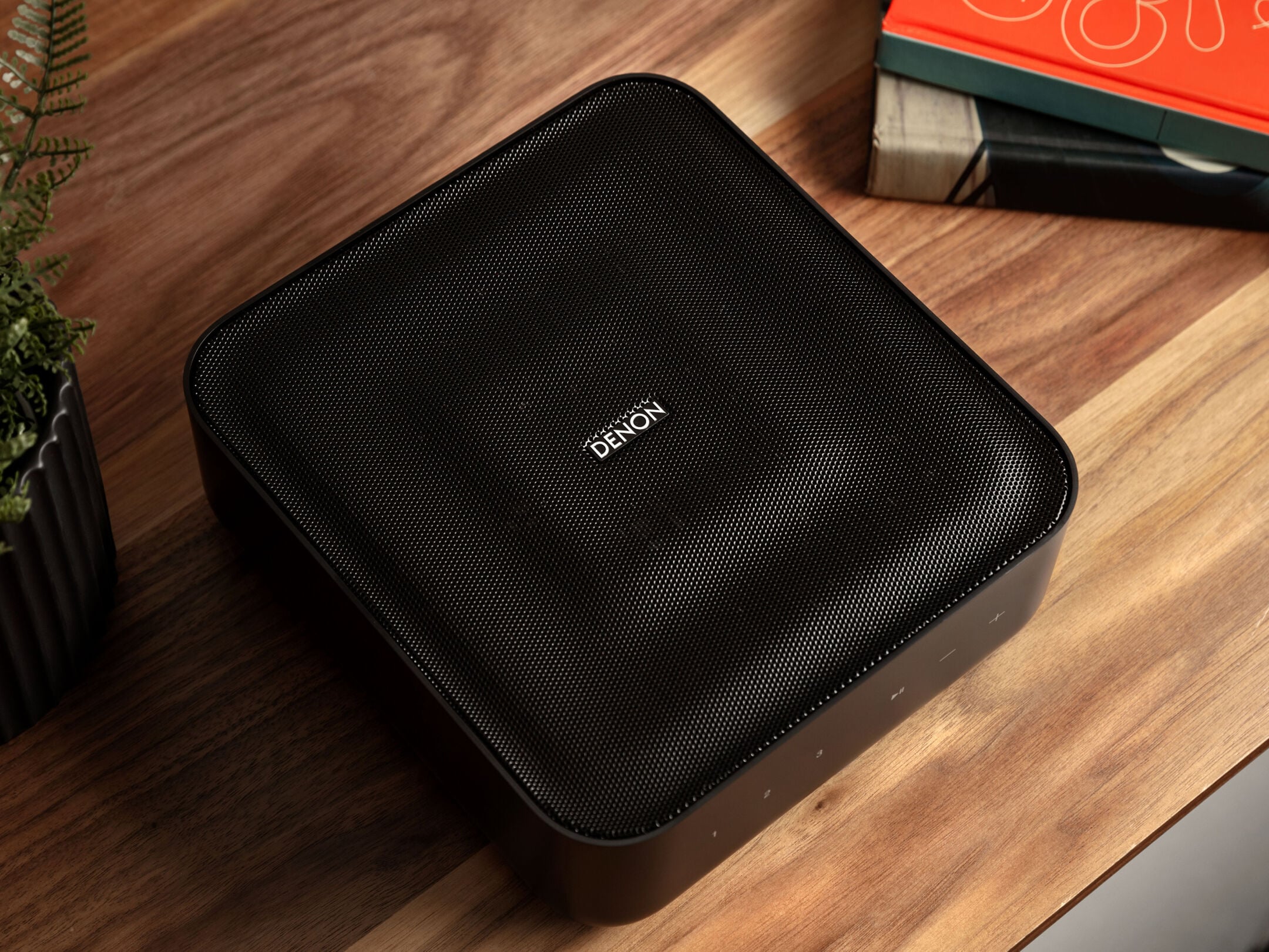 Denon Home Amp cu streaming HEOS, AirPlay 2 si servicii audio online