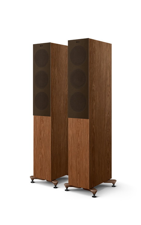 R5-Meta-Walnut-grille-on-perspective-Front-in-pair