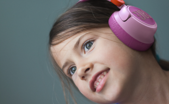 Communicate with built-in mic