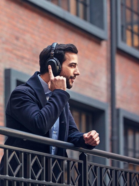 adapt-660_lifestyle_10