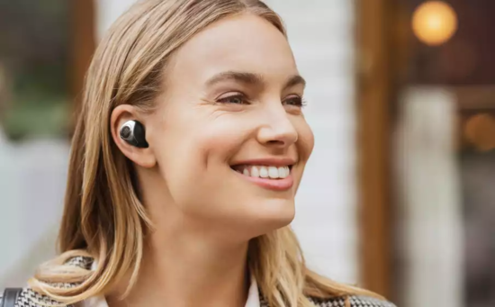 JBL-CLUB-PRO-TWS-Lifestyle1