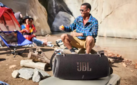 JBL-XTREME-3-LIFESTYLE-02-904x560px