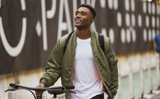 JBL-CLUB-PRO-TWS-Lifestyle2