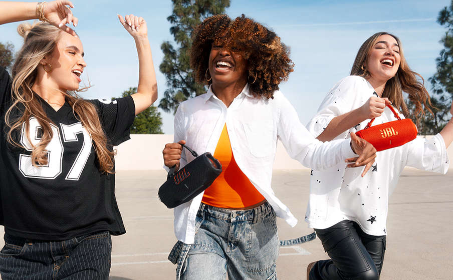 JBL Charge 6 Conexiune multi-difuzoare de la Auracast&trade; - Imagine