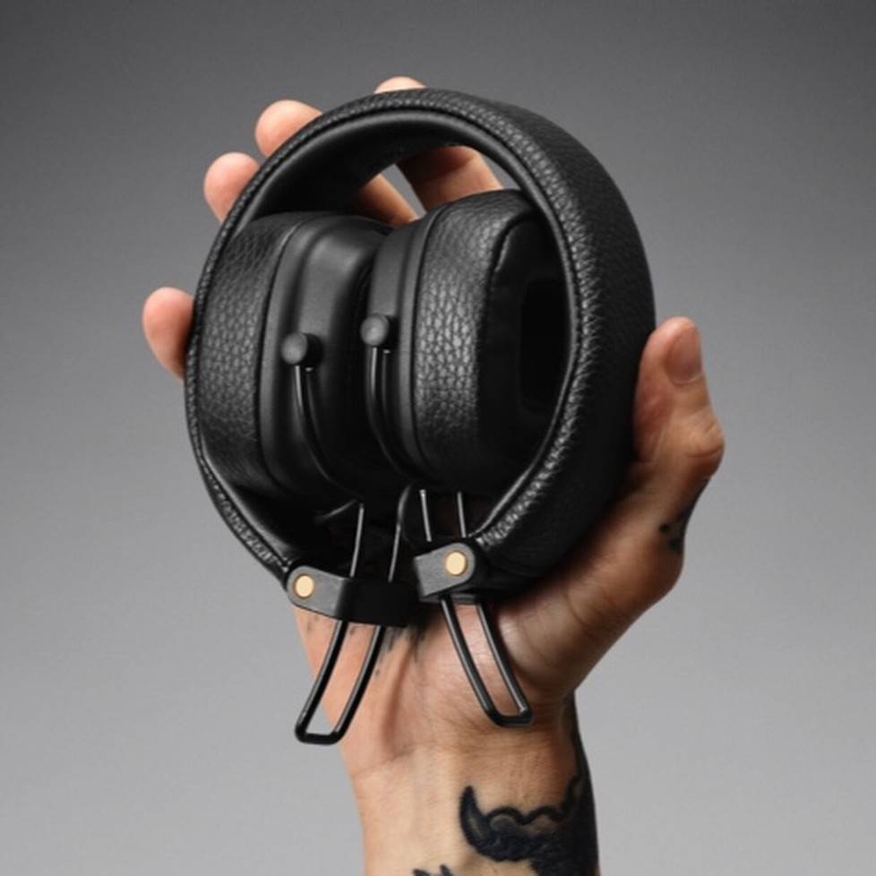 waterproof glue for plastic to metal